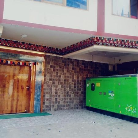 Hotel Diliphu Bomdila Kültér fotó
